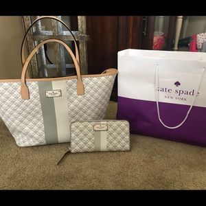 Kate Spade purse and wallet set